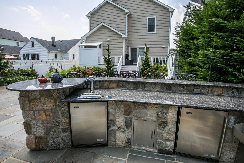 custom outdoor bar area