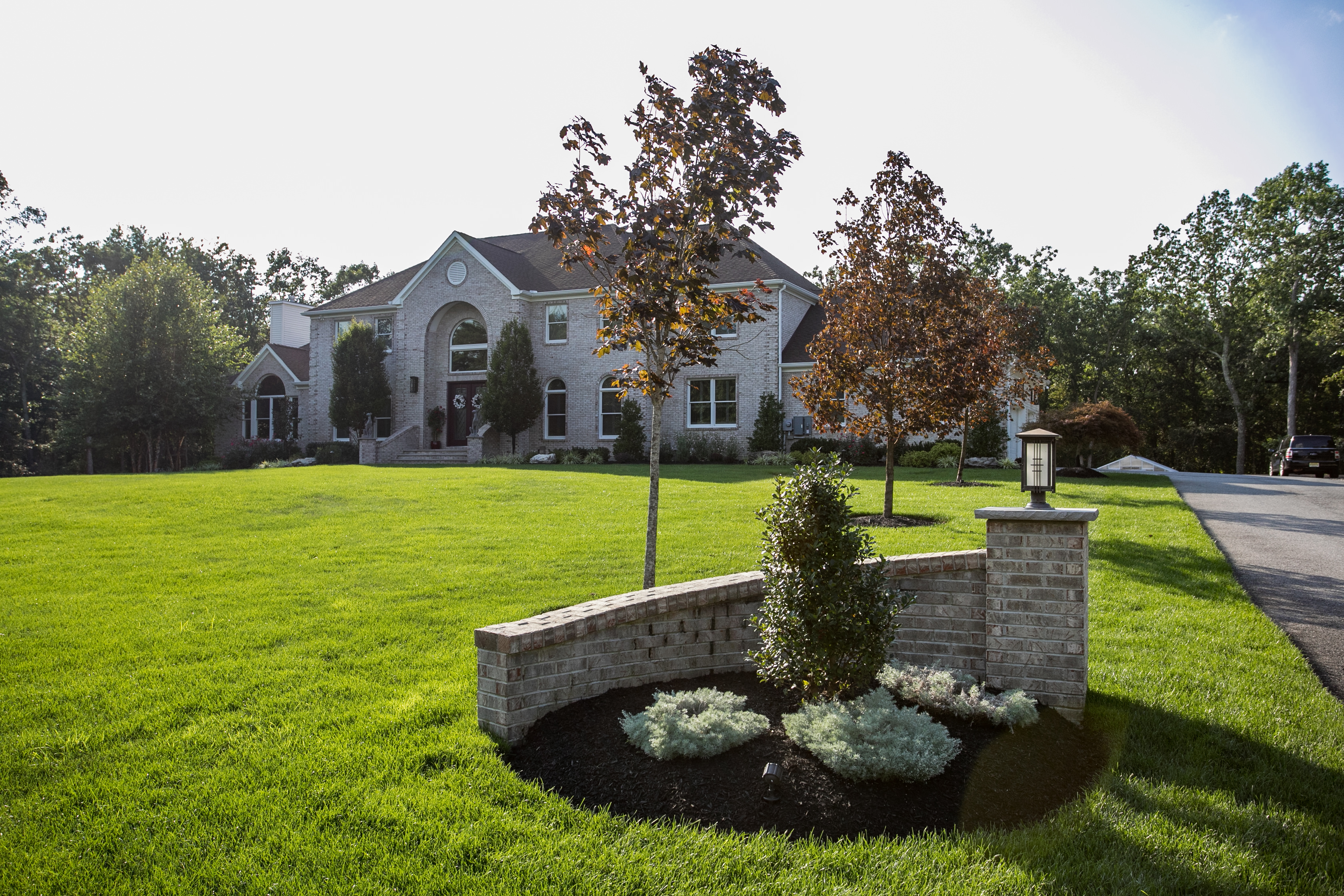 driveway entry landscaping ideas