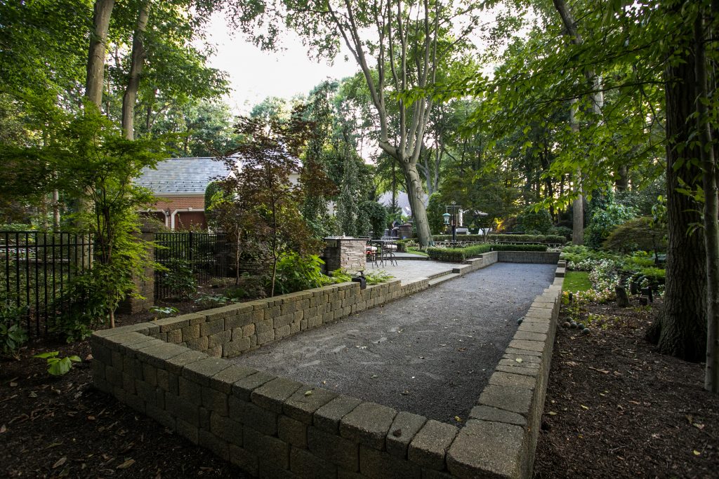 retaining wall installation